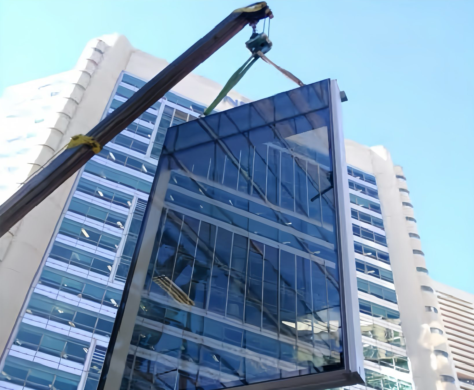 MUR-RIDEAU EN VERRE UNIFIÉ